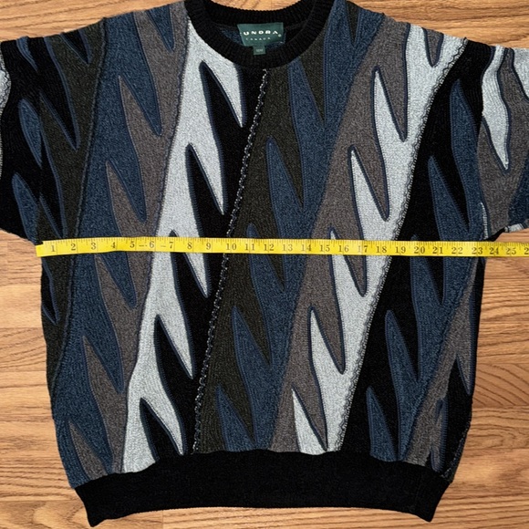Tundra Canada Size Medium Unisex Abstract Knit Cosby Sweater Vintage 90s Y2K 3D - Picture 5 of 9